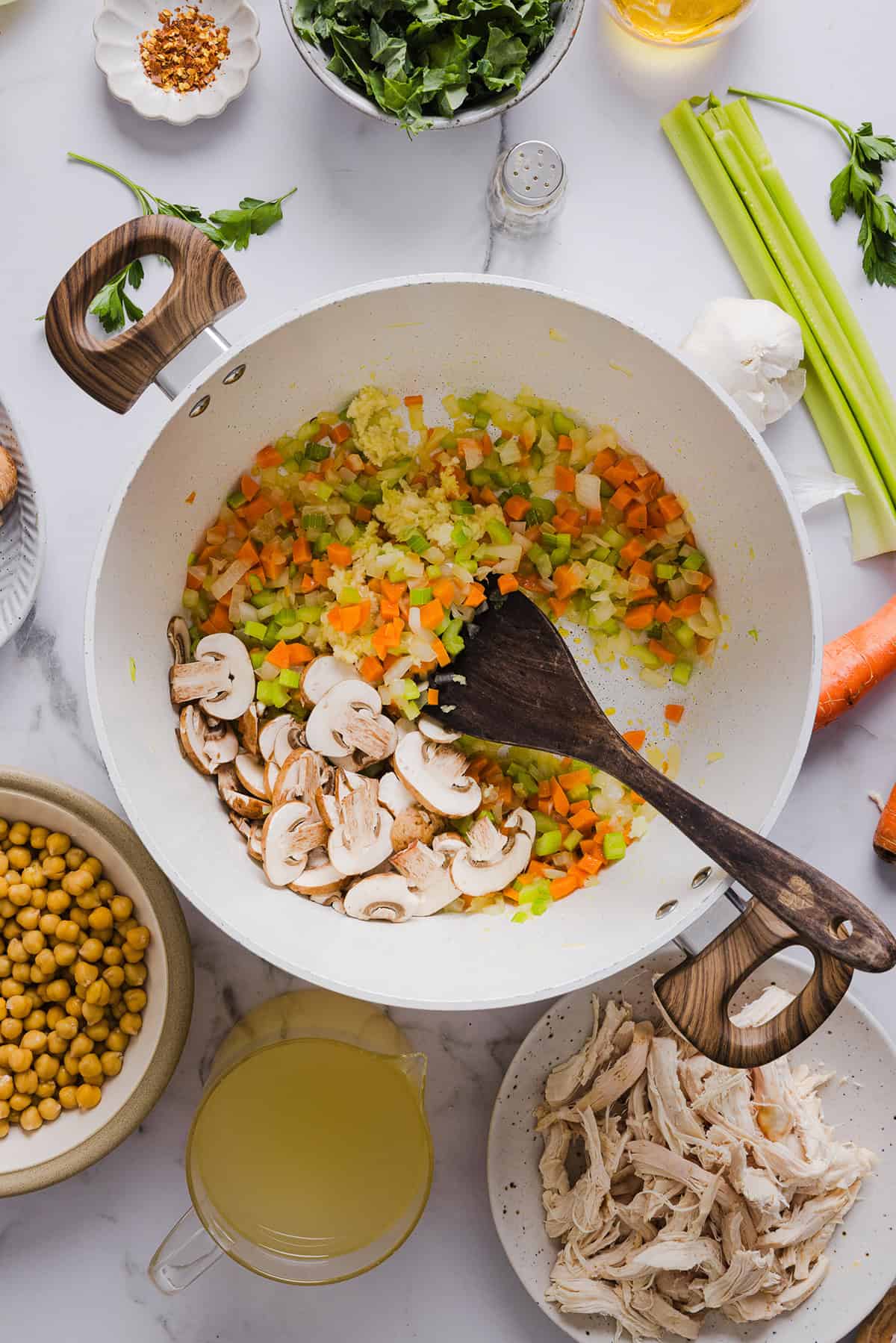 This Detox Immune-Boosting Chicken Soup is the perfect remedy for flu season filled with antioxidants that boost immunity and keep you warm all winter long!