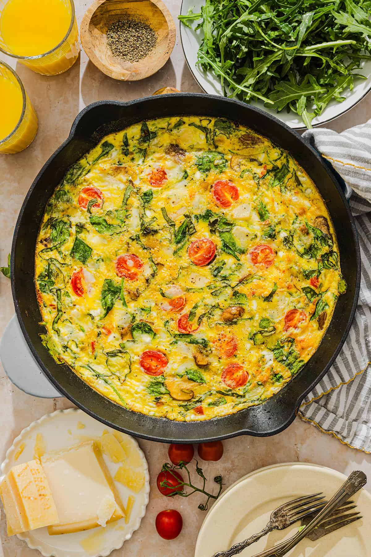 This Cottage Cheese Vegetable Frittata is a healthy, high-protein breakfast made with fluffy eggs, creamy cottage cheese, and fresh vegetables. Perfect for meal prep, brunch, or any easy weeknight dinner.